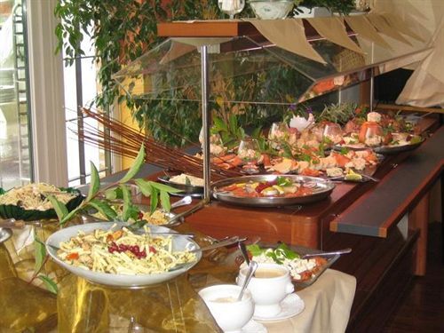 Photo - Threeland Hotel