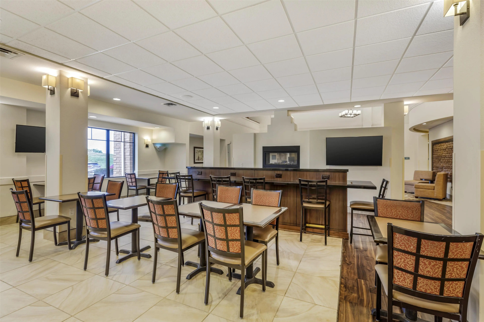 Foto - Best Western Plus Hudson Hotel & Suites