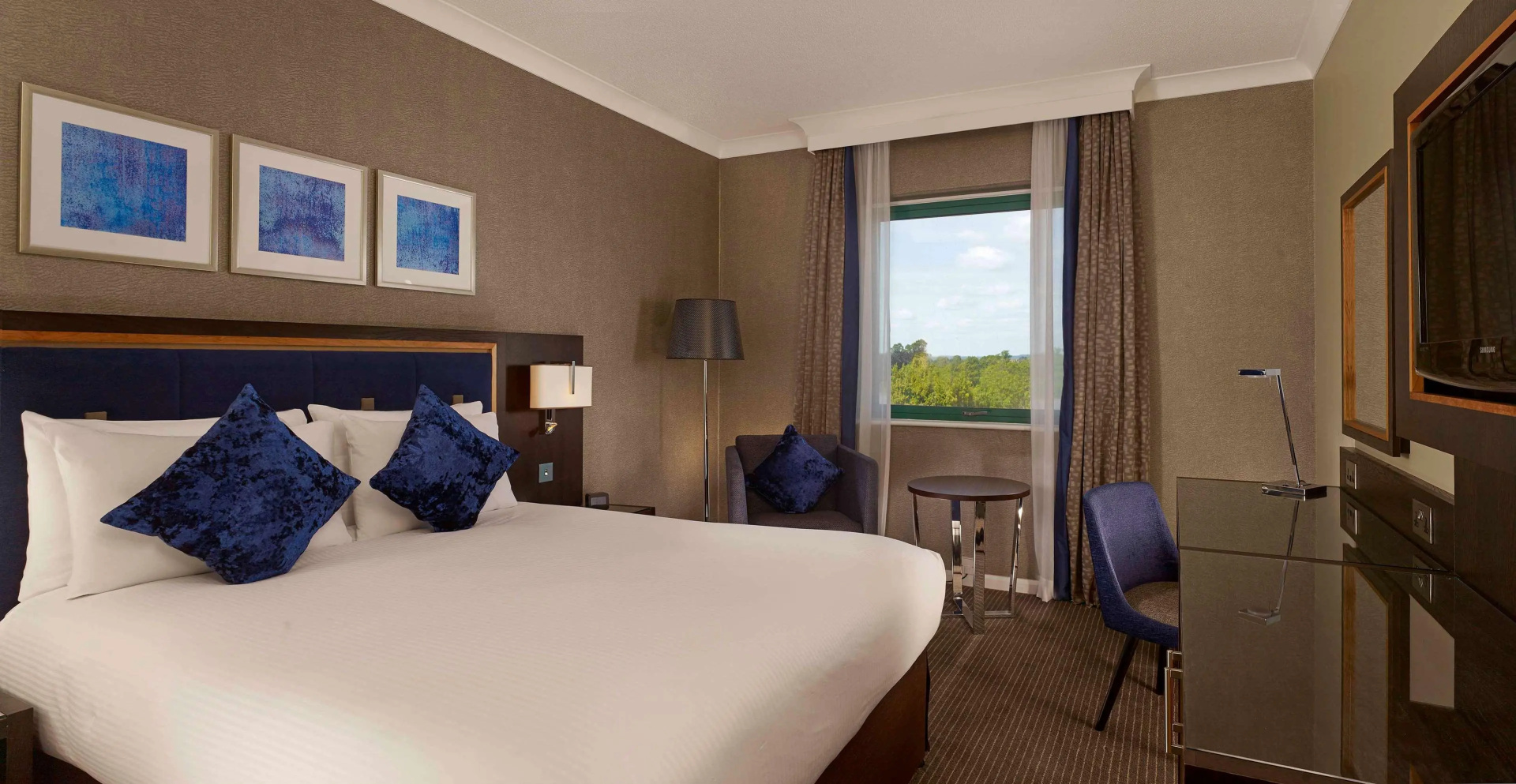 Foto - DoubleTree by Hilton Hotel Woking
