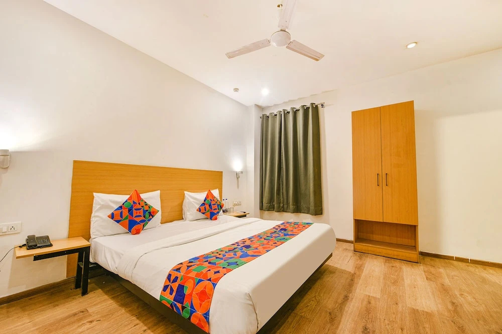 Fabhotel Comfort Residency I