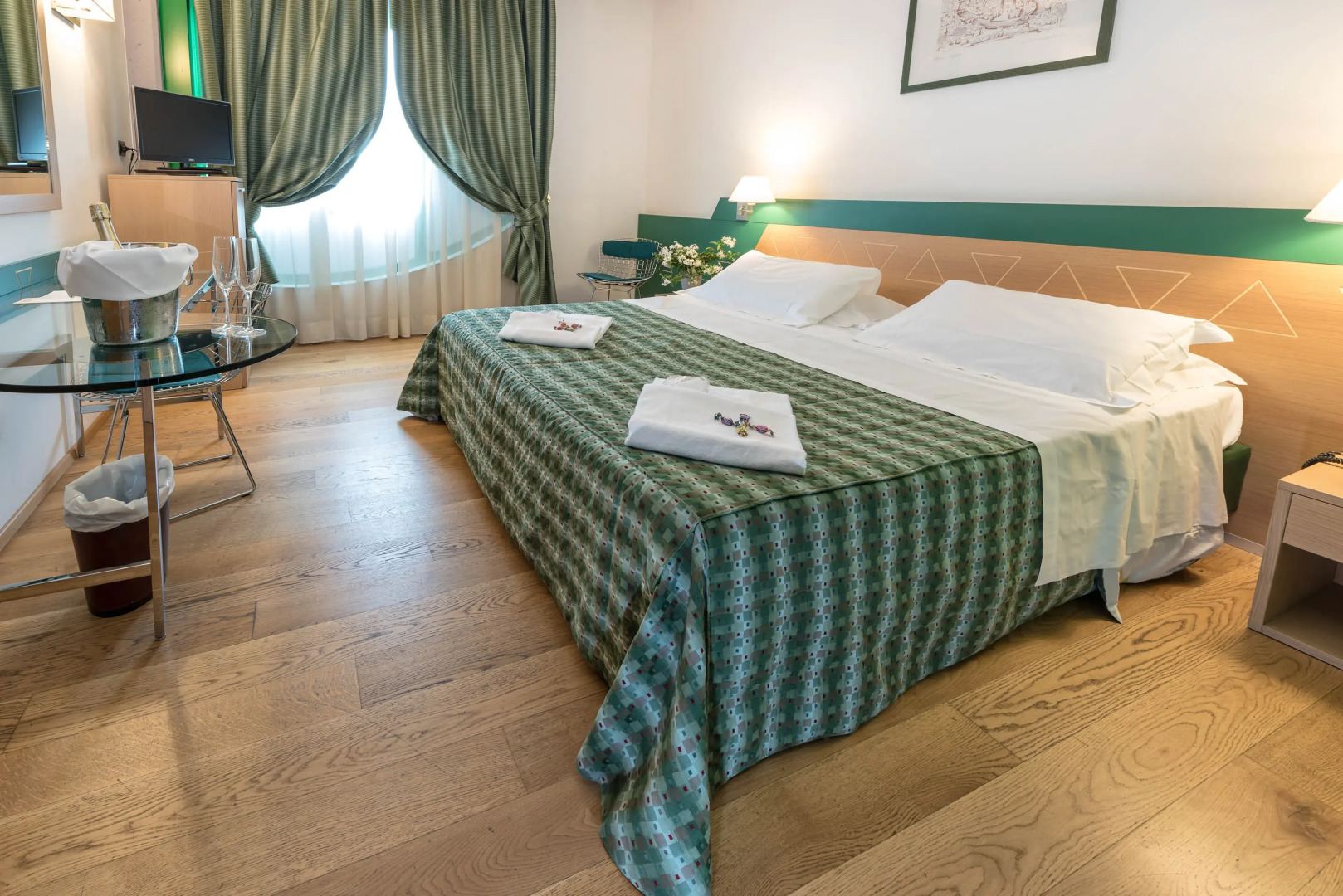 Foto - West Point Airport Hotel