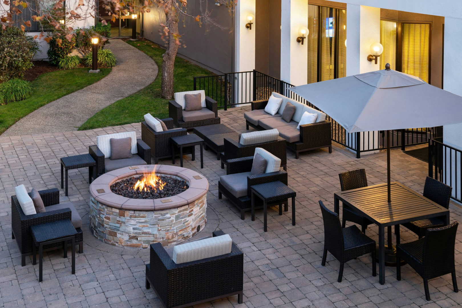 Photo - Courtyard by Marriott San Francisco Airport