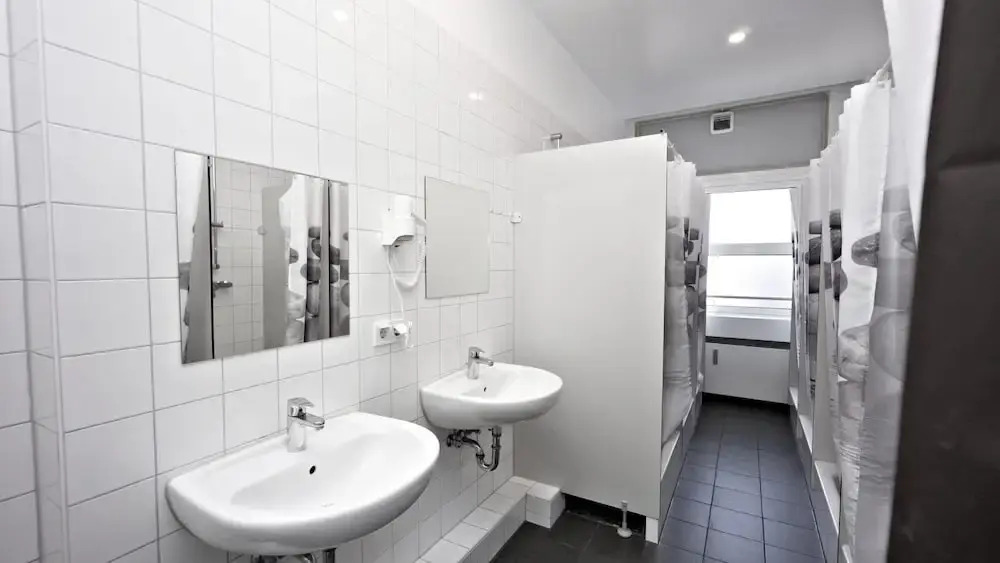 Foto - Low Budget Hostel