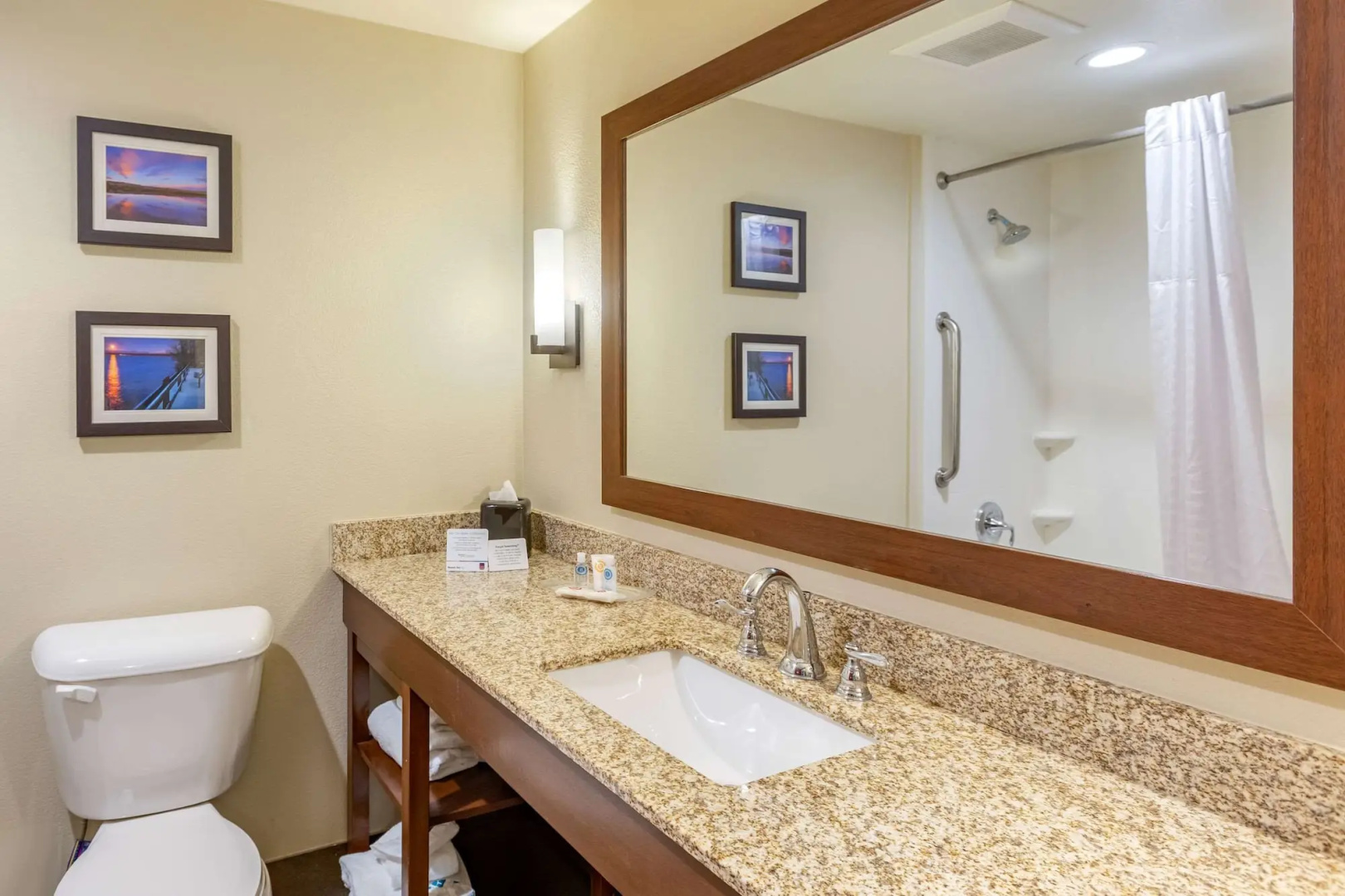 Foto - Comfort Suites Near Denver Downtown