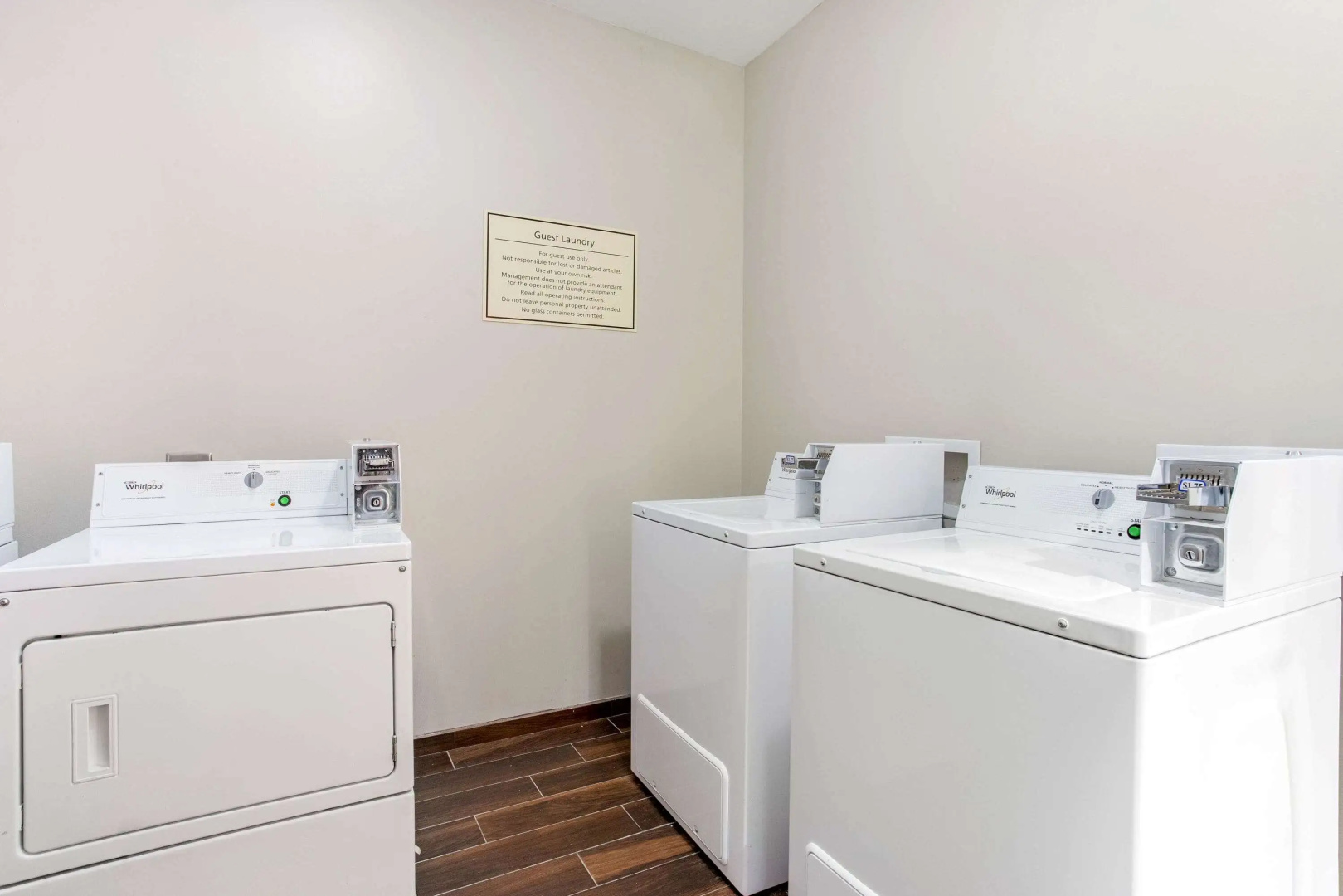 Photo - La Quinta Inn & Suites by Wyndham Springfield IL