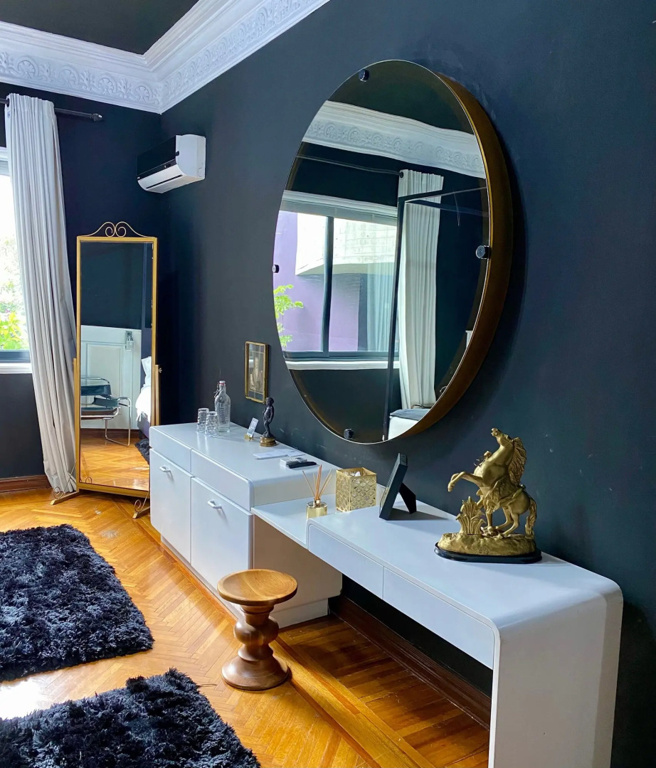 Photo - Pug Seal Polanco Anatole France