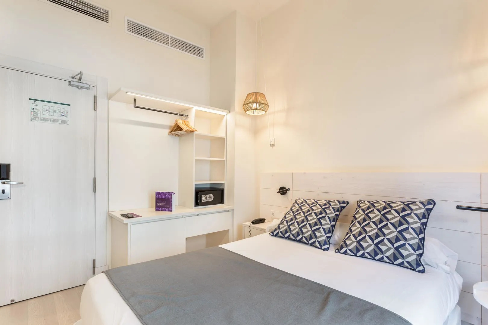 Photo - FERGUS Style Soller Beach