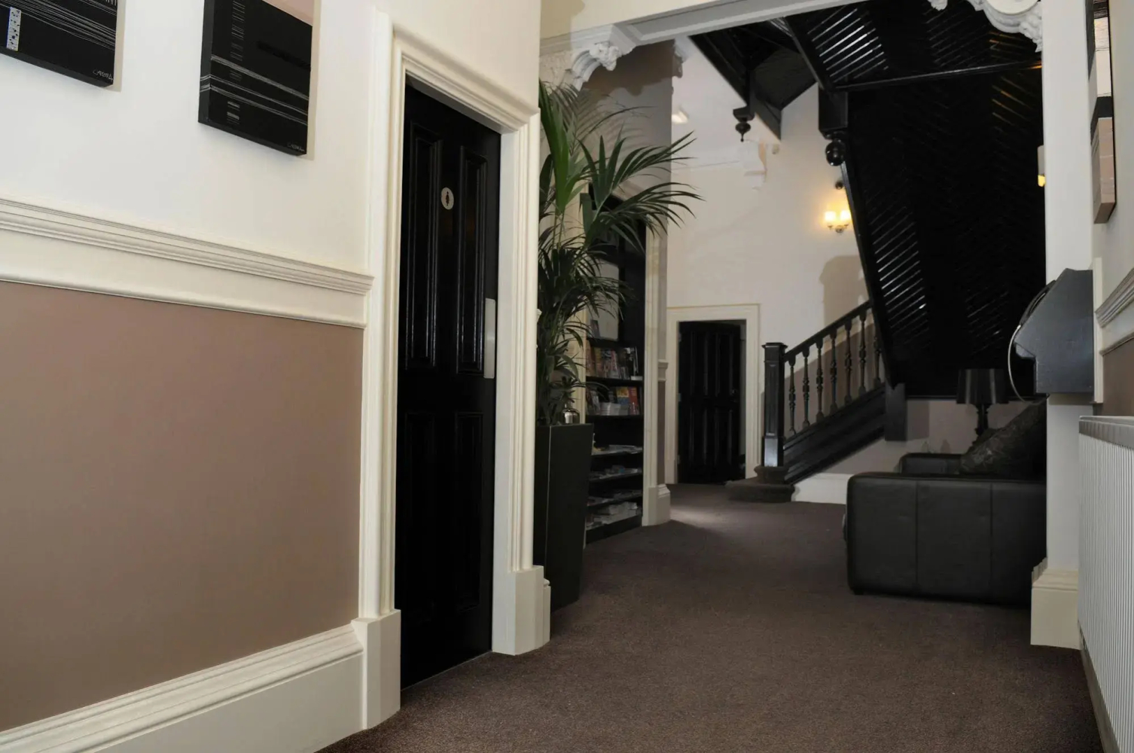 Photo - Revolver Edinburgh