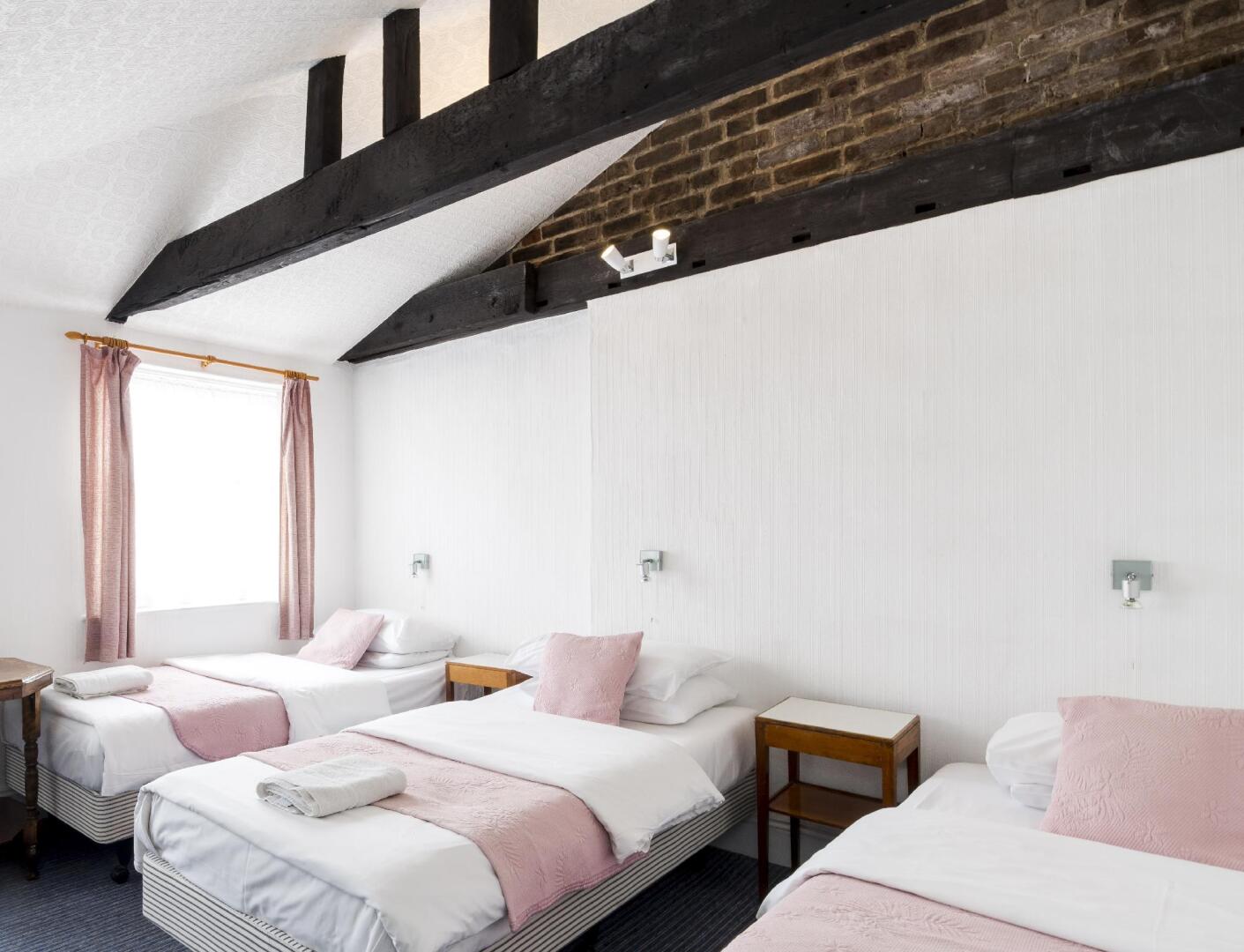 Photo - St Athans Hotel