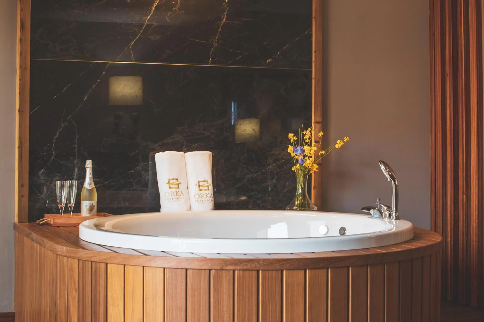 Photo - Orka Cove Hotel Penthouse & Suites - Adults Only