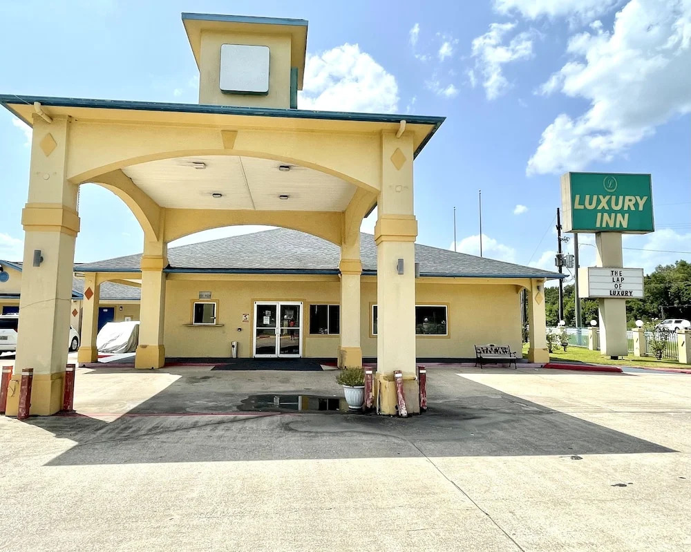 Photo - Luxury Inn Liberty