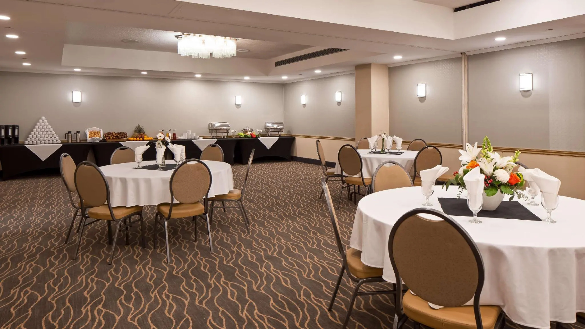 Foto - Best Western Plus Ottawa City Centre