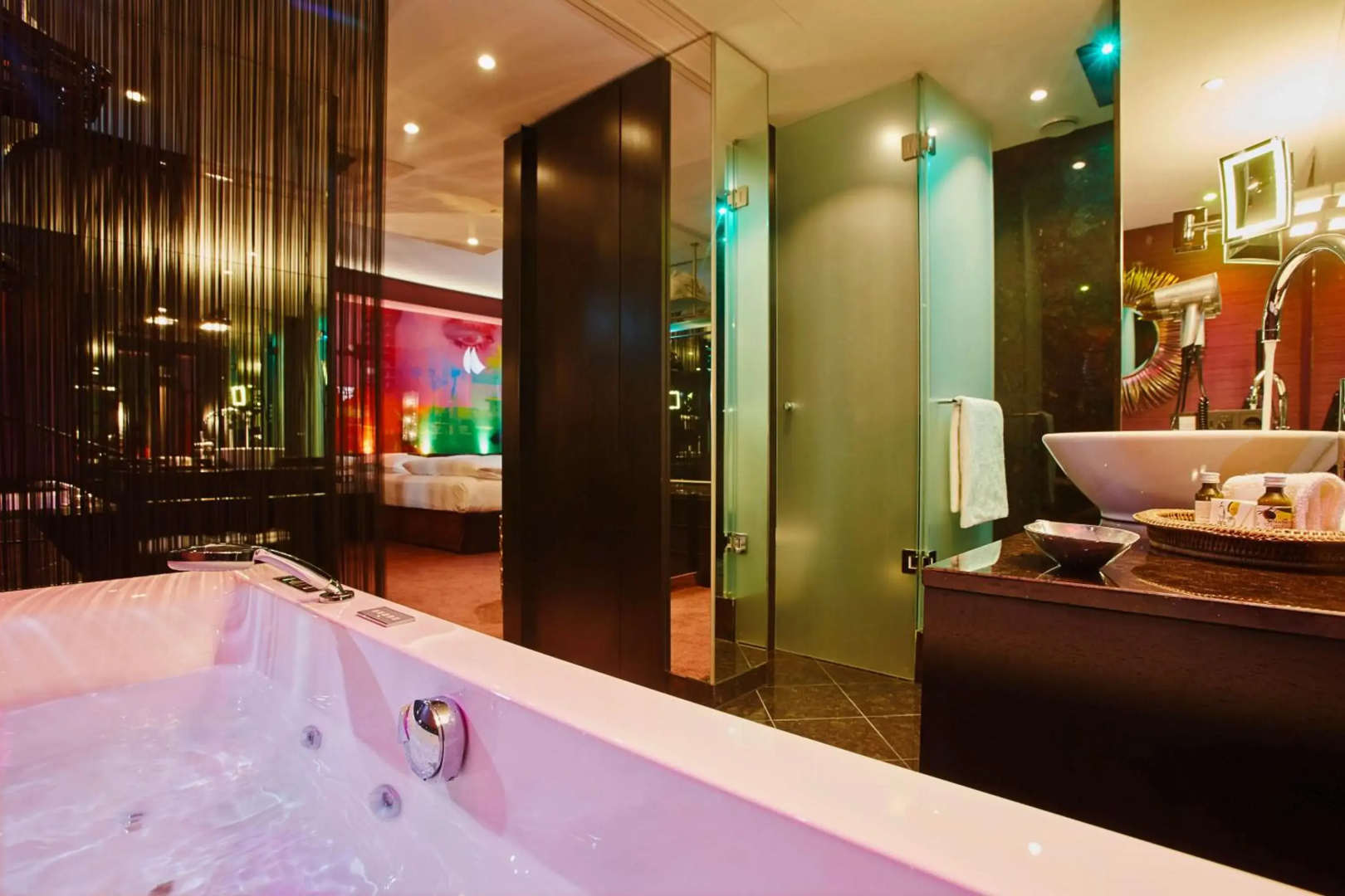 Photo - Savoy Hotel
