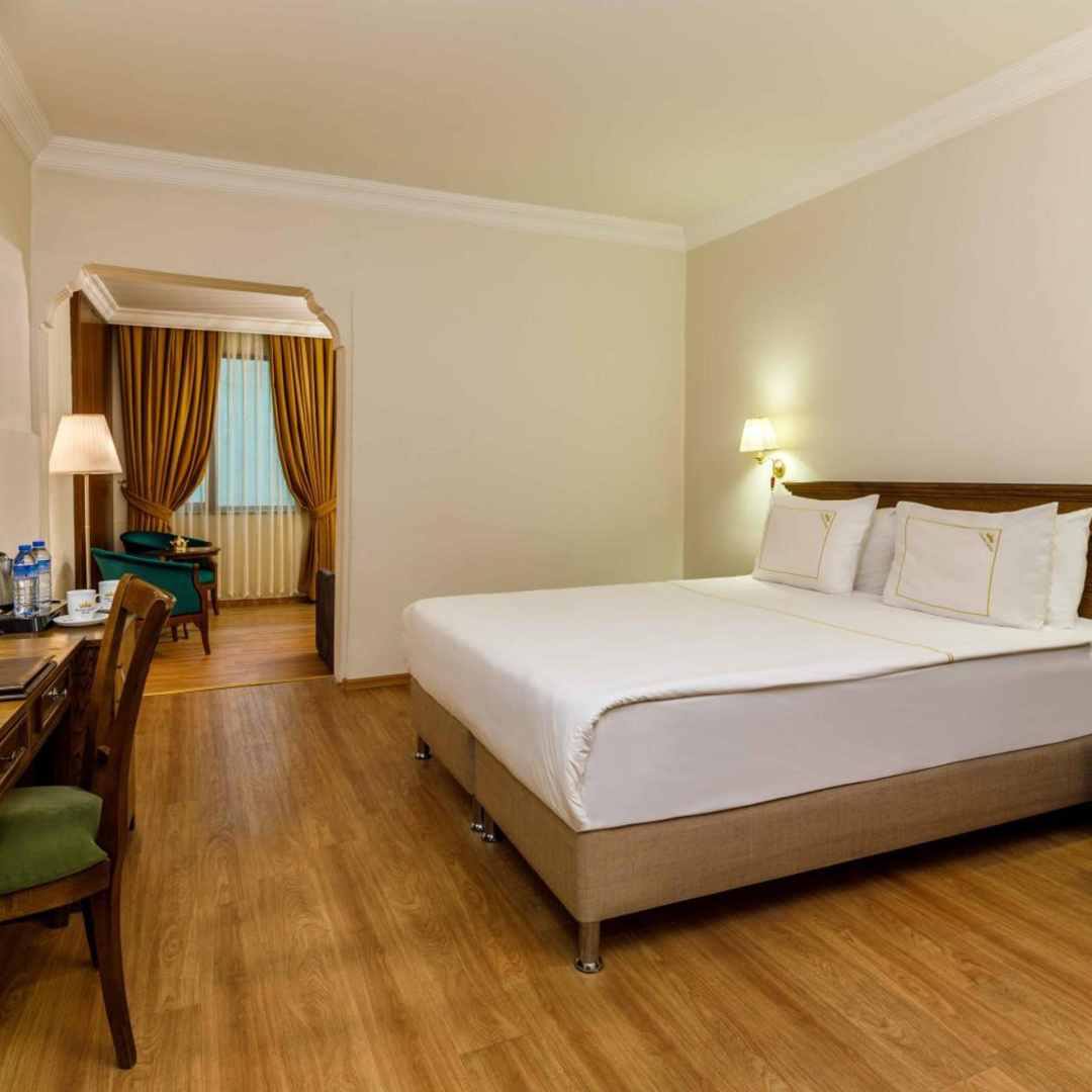 Foto - Hotel Golden Crown