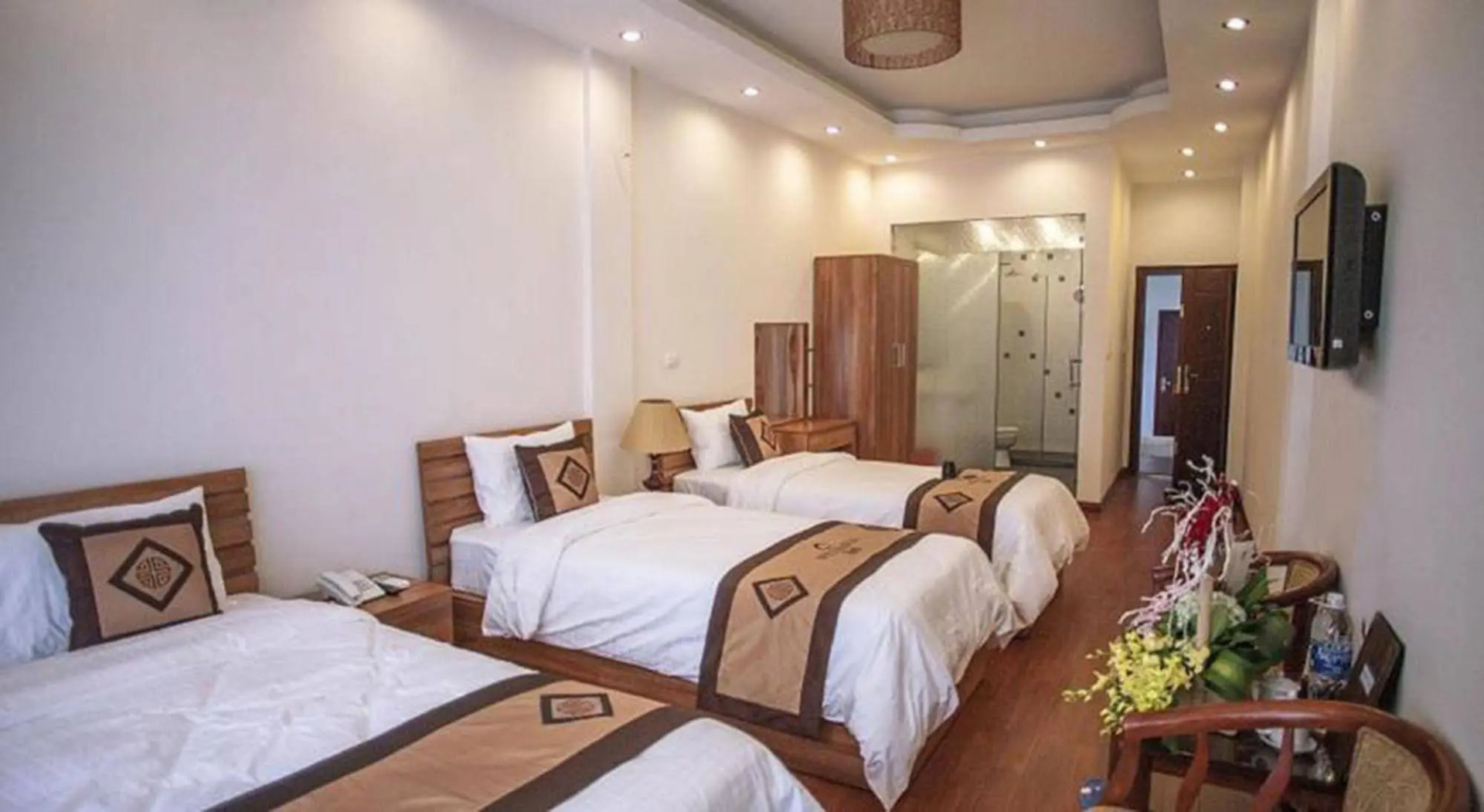 Photo - Wild Lotus Hotel & Travel 2