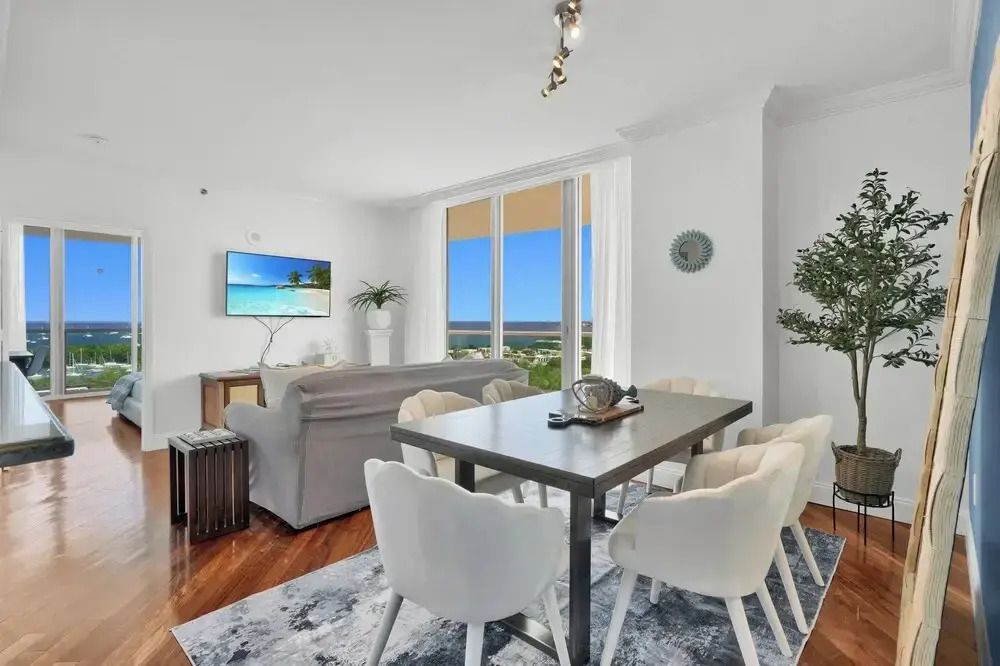 Photo - Tropical Paradise Spacious 3 bedroom