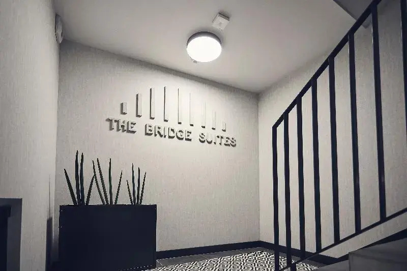 Photo - The Bridge Suites Hotel