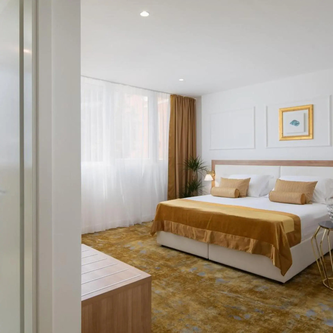 Photo - Hotel Corner