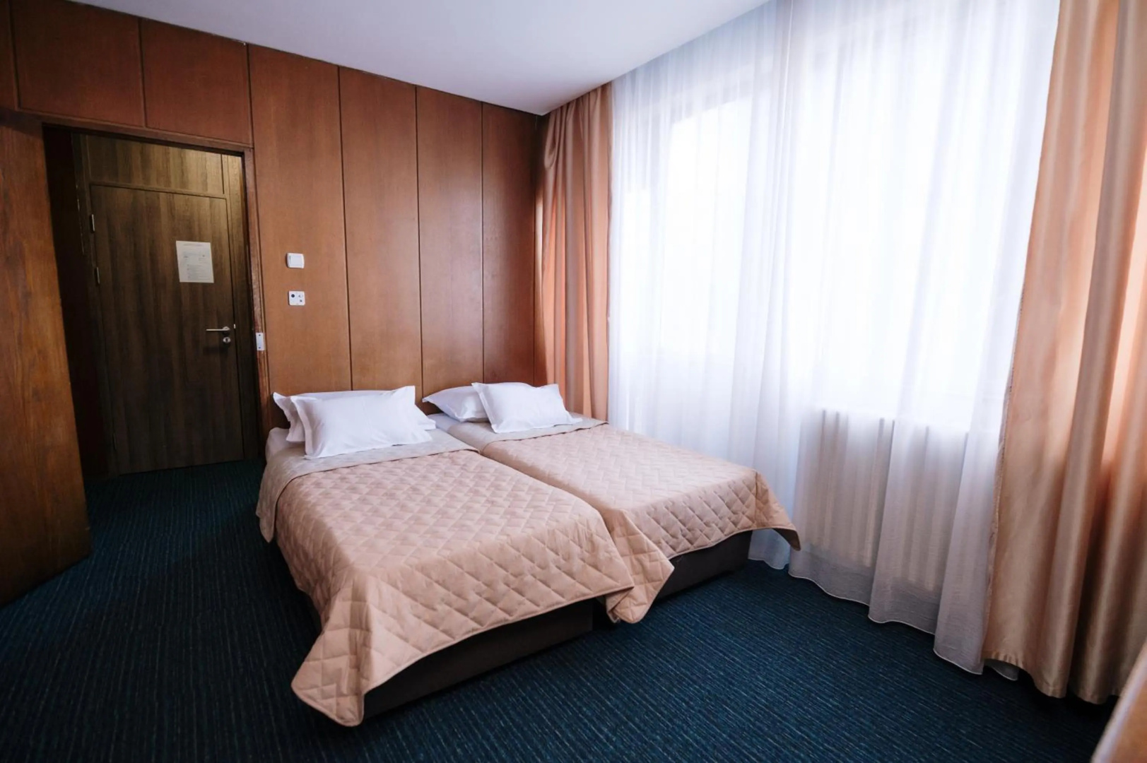 Photo - Hotel Slavija