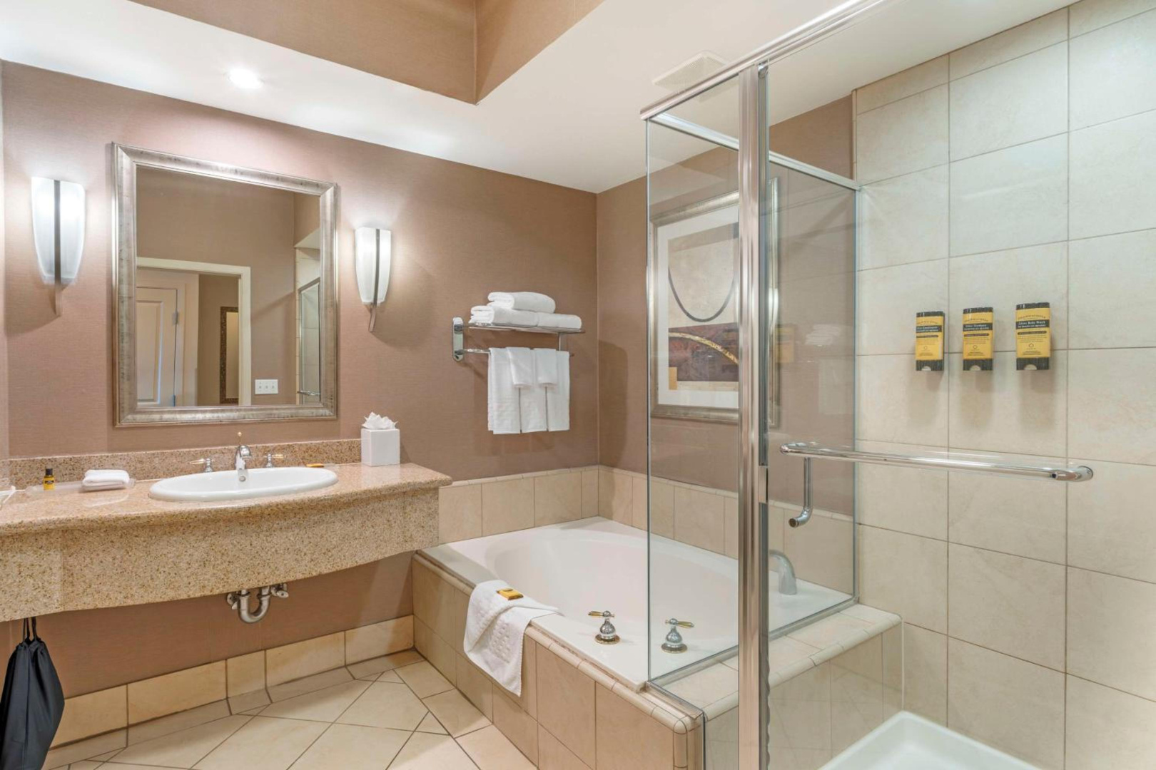 Foto - Best Western Plus Bayside Hotel