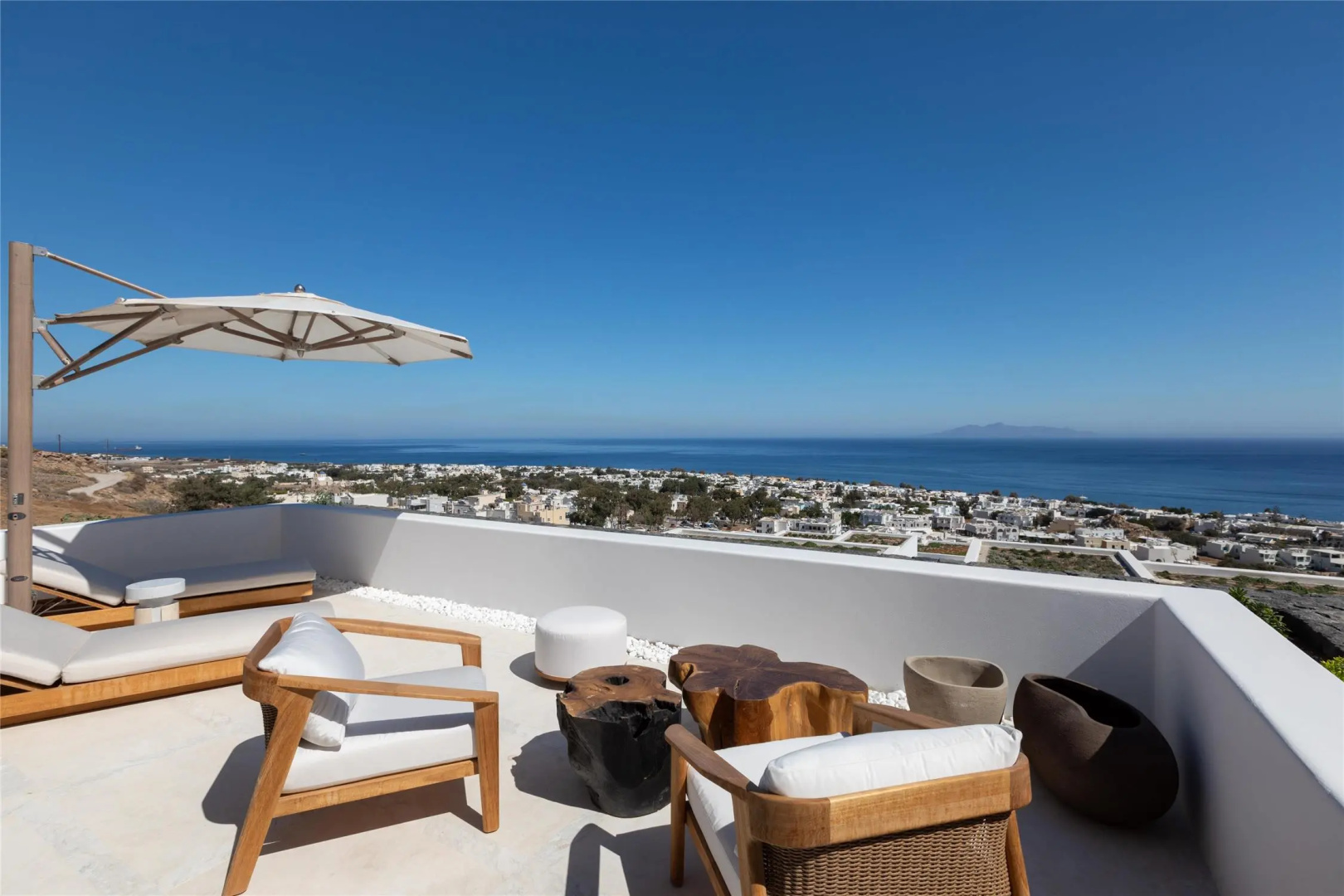 Photo - Sandblu Santorini, LXR Hotels & Resorts