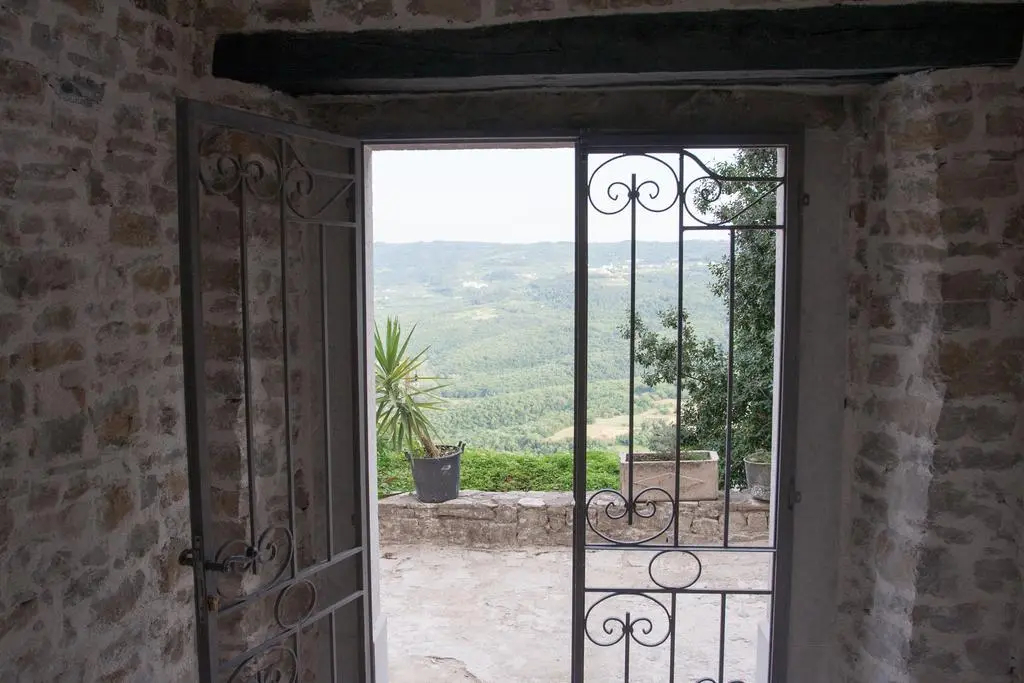 Photo - Houses of Motovun