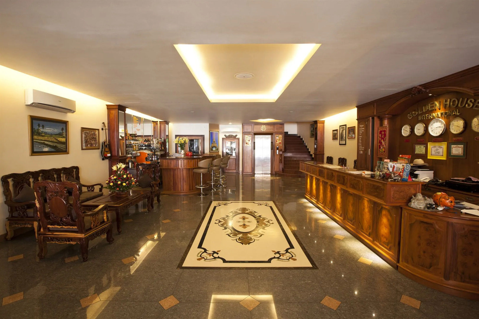 Foto - Golden House International Hotel