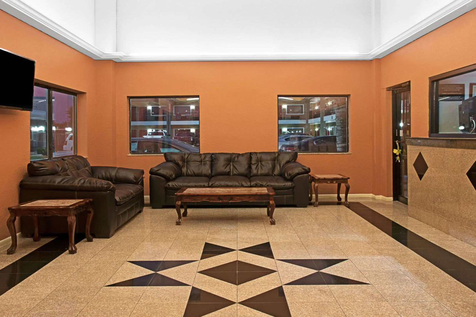 Photo - Super 8 by Wyndham Houston/Brookhollow NW