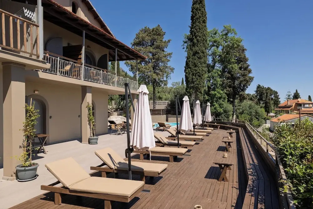 Photo - The Summit Escape