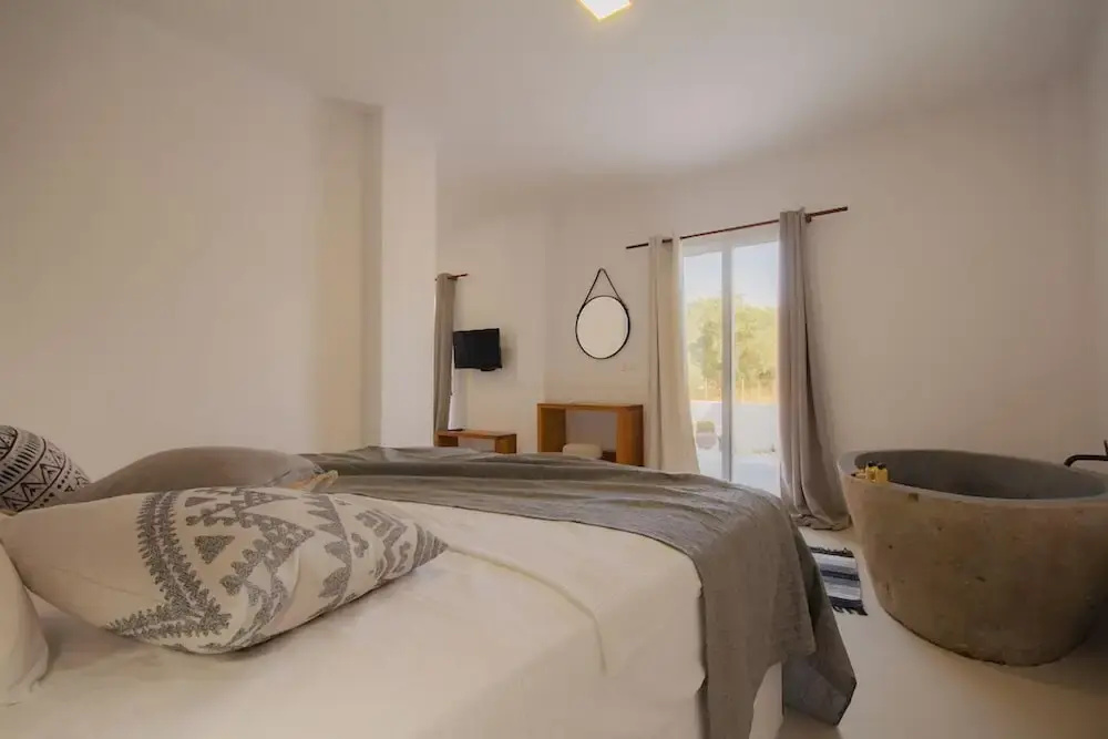 Photo - BOHOTEL Messonghi - Designer's Hotel
