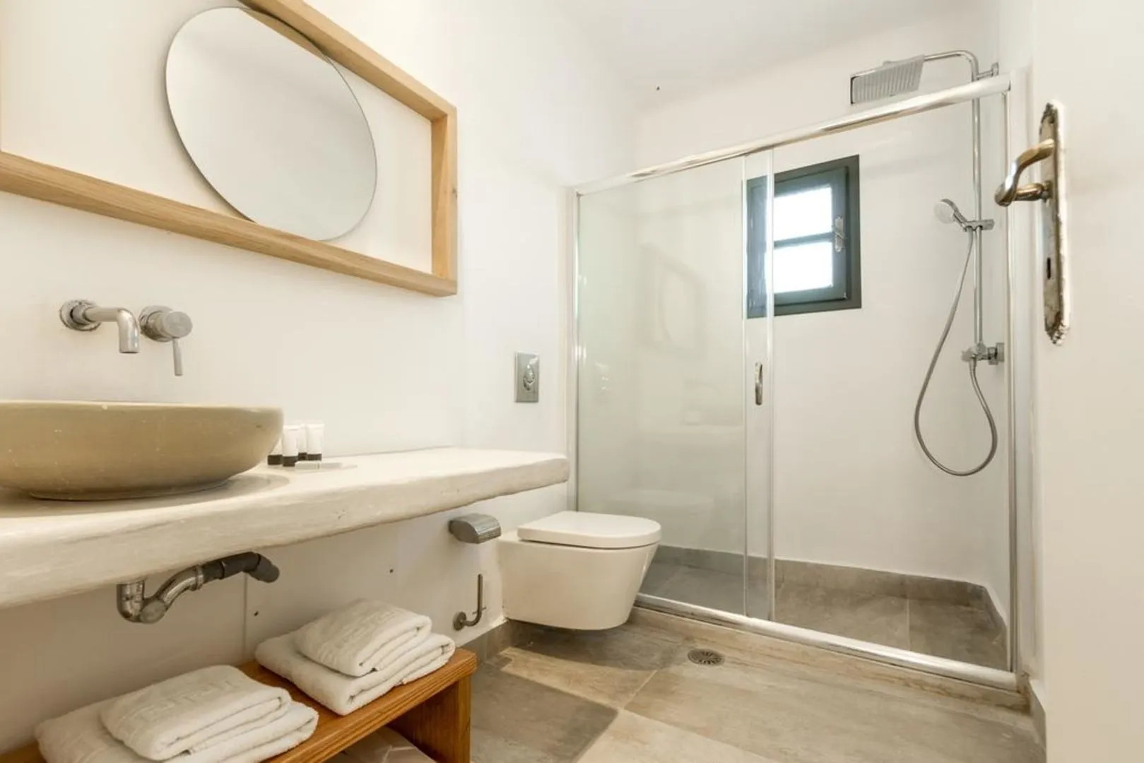 Photo - Amaze Suites