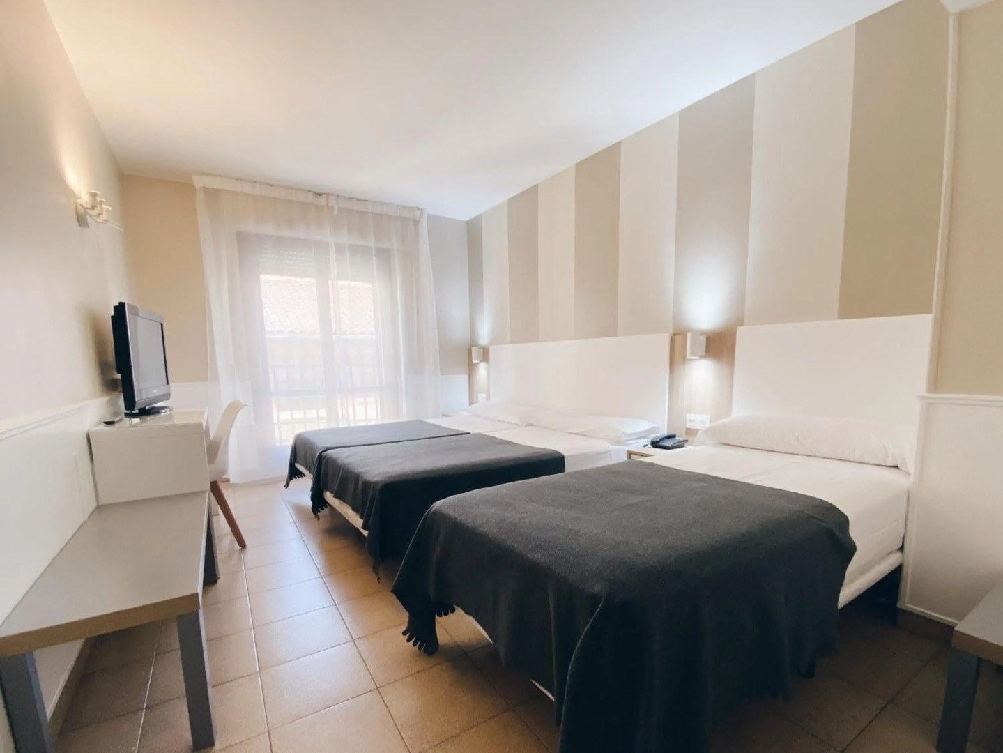 Photo - Hotel Rio Arga