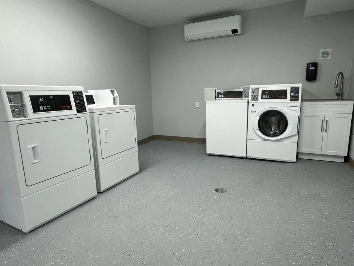 Foto - HomeTowne Studios by Red Roof & Conference Center Cortland