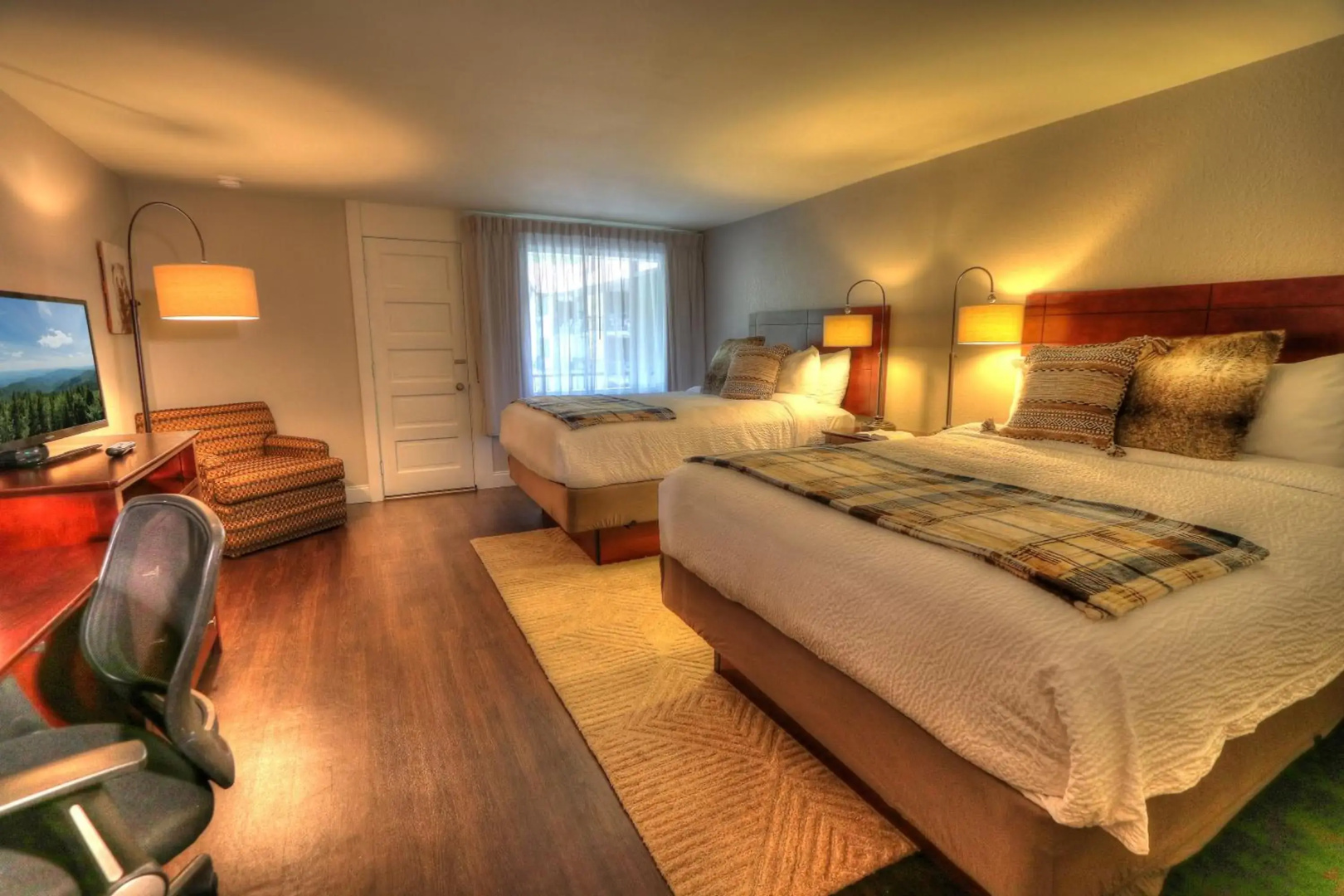 Photo - River Edge Inn