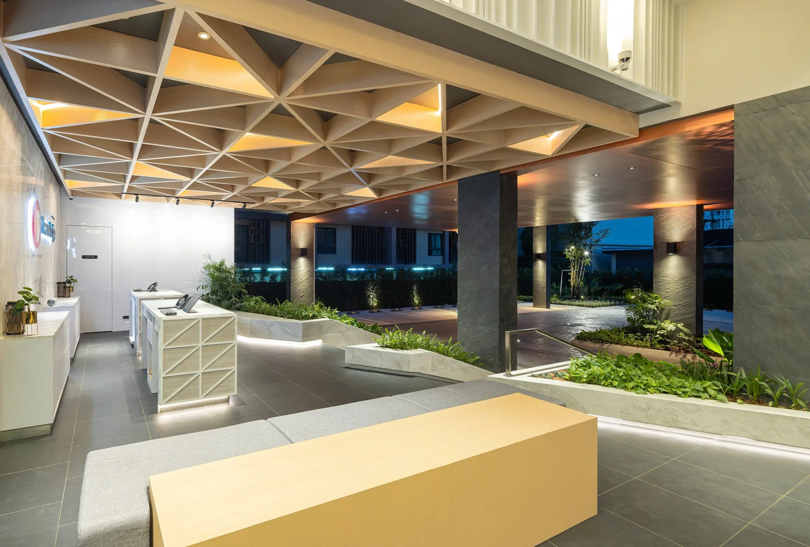 Photo - Travelodge Phuket Town