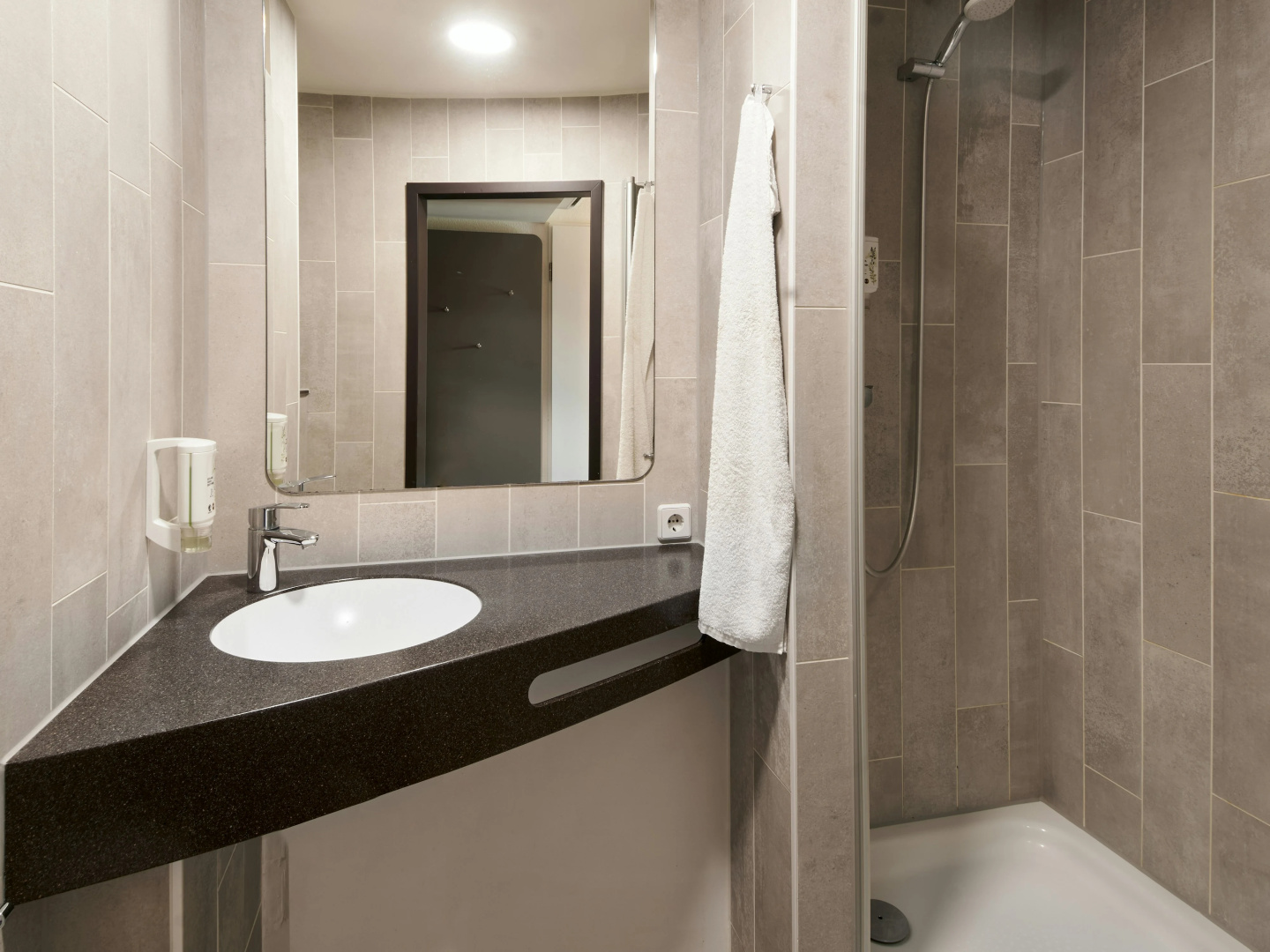 Photo - B&B Hotel Offenbach-Süd