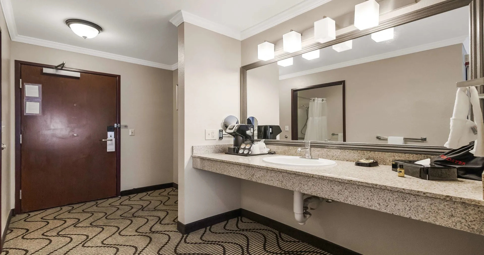 Foto - Best Western Plus Orchid Hotel & Suites