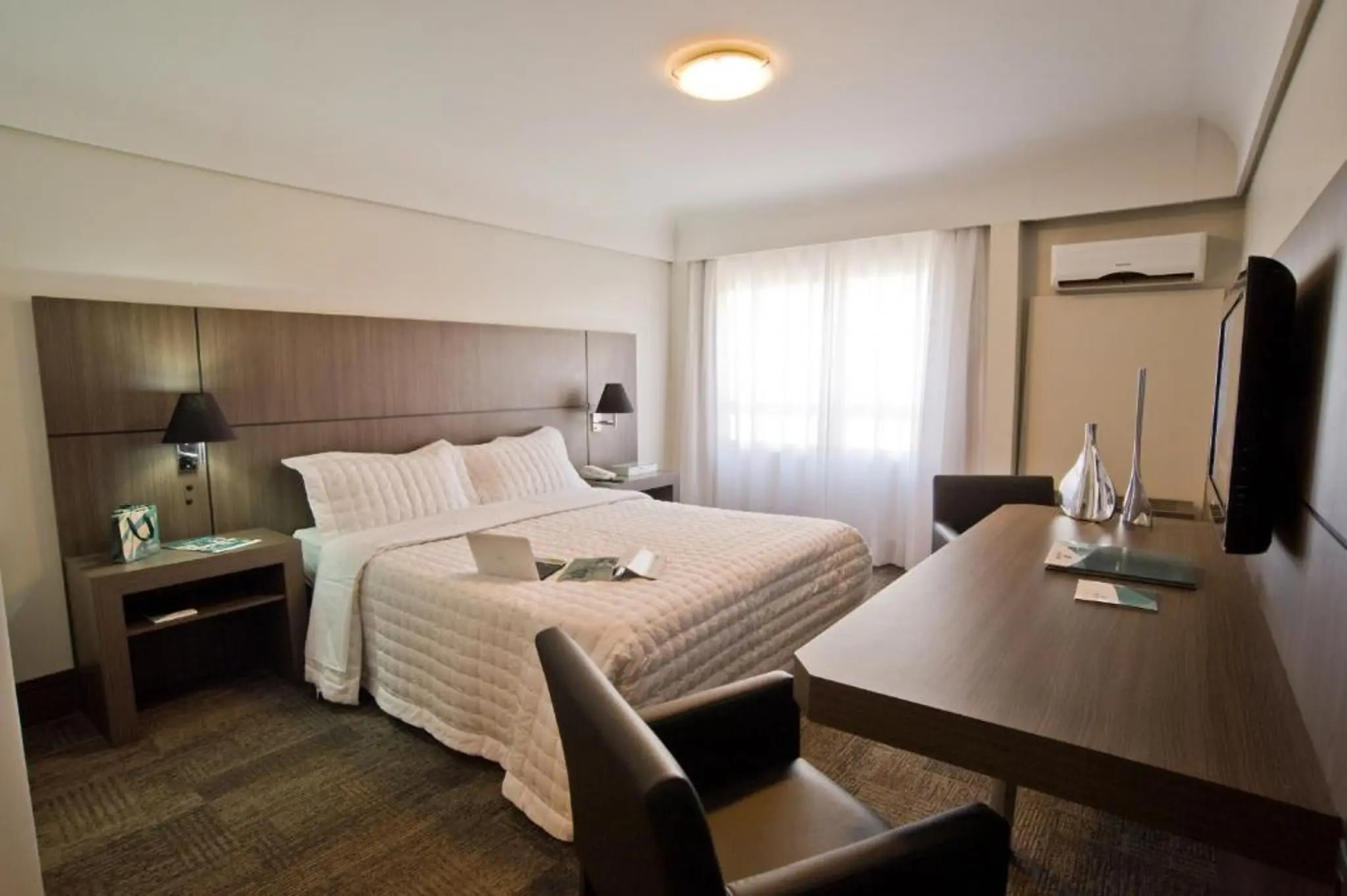 Photo - Slaviero Hotel Curitiba Centro