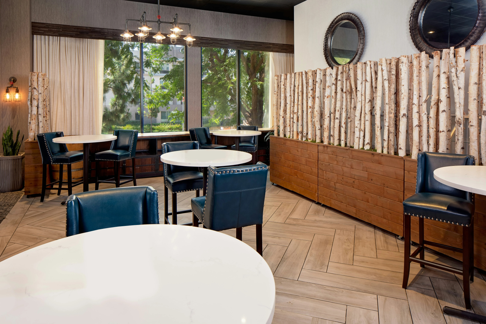 Foto - Hotel Zessa Orange County Airport, a DoubleTree by Hilton