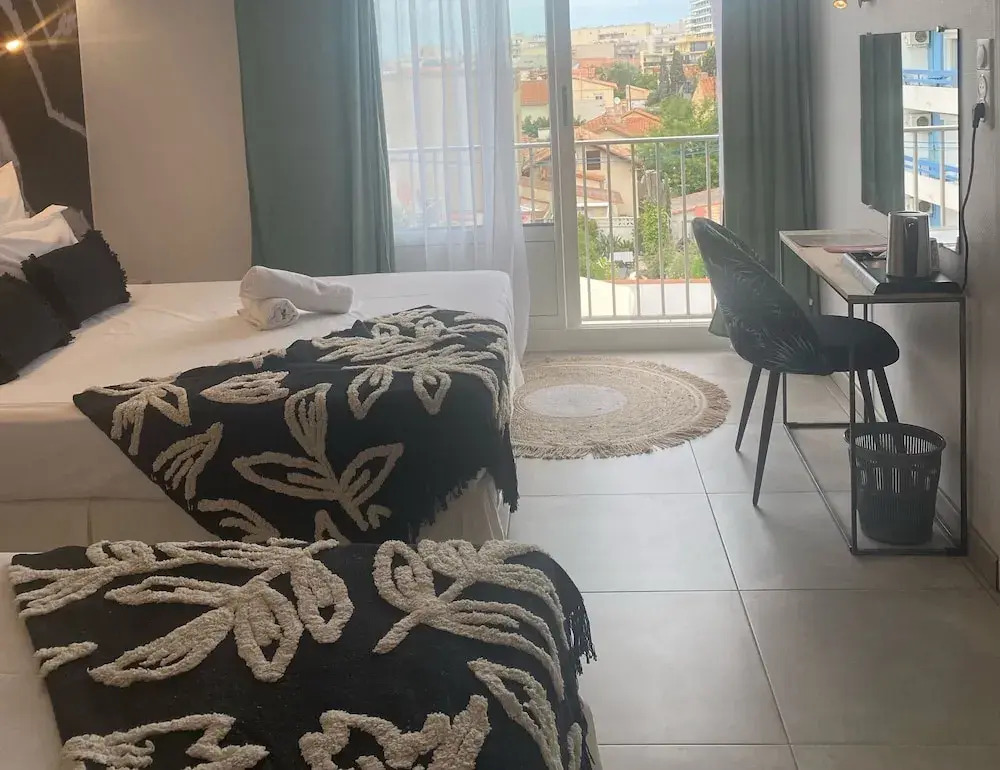 Photo - Hôtel Les Sables - Urban Style - by Logis Hotels