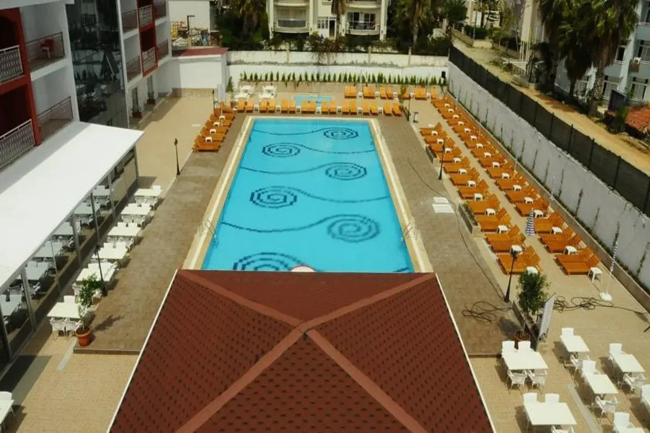 Photo - Side Legend Hotel