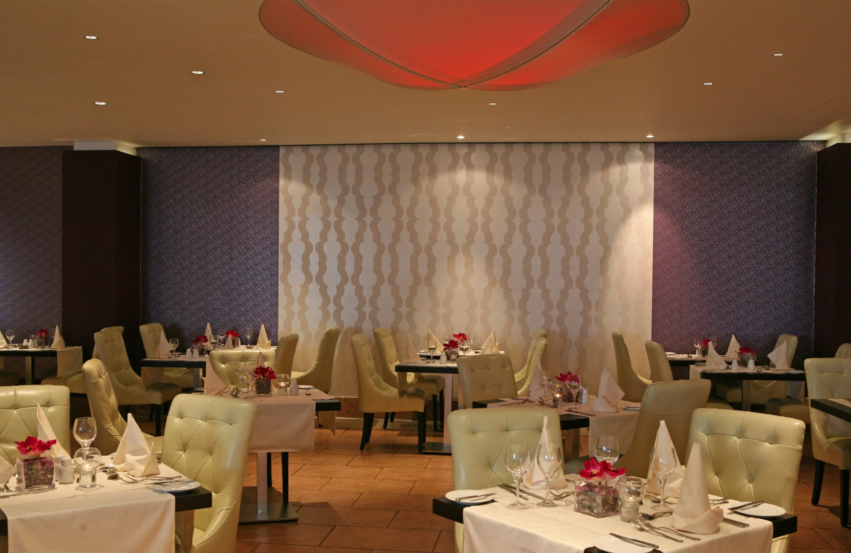 Photo - St George Beach Hotel & Spa Resort