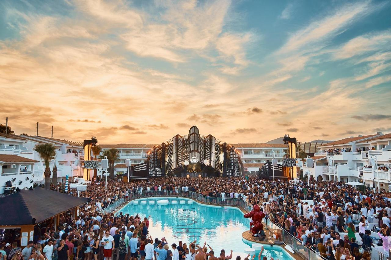Photo - The Unexpected Ibiza Hotel - Ushuaïa Club entrance included