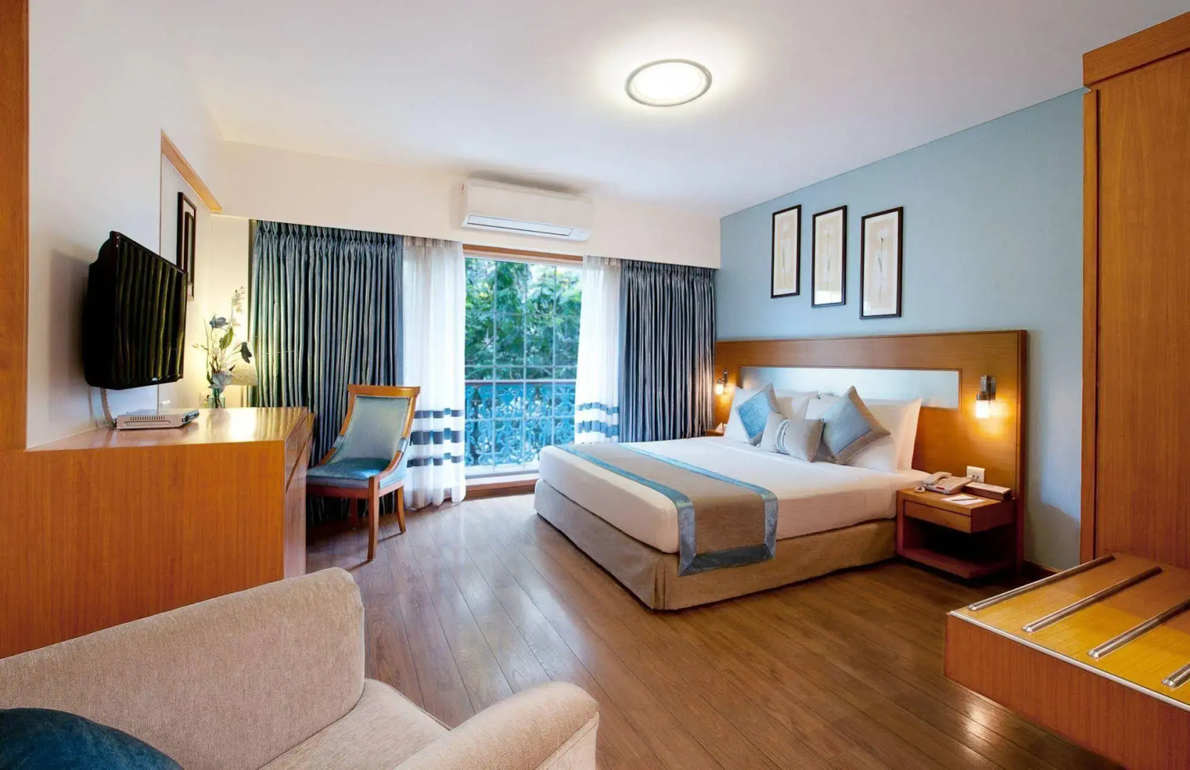 Photo - Grand Residency Hotel & Serviced Apartments