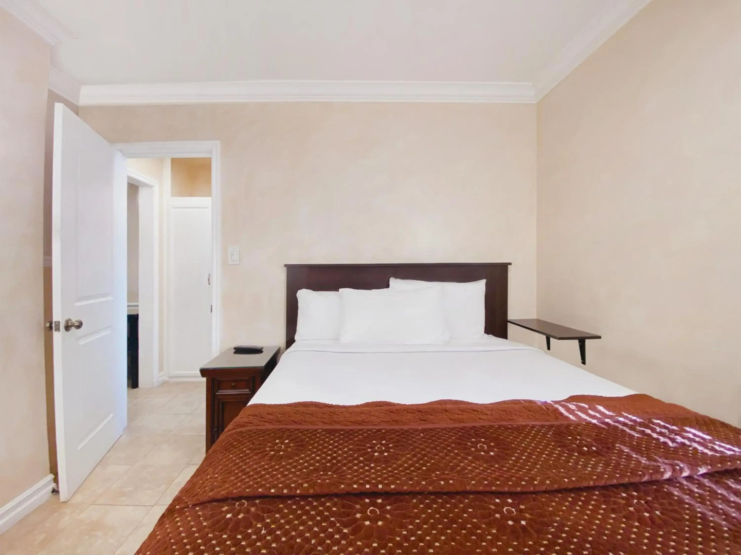 Foto - Nite Inn at Universal City - Walking Distance to Universal Studios Hollywood