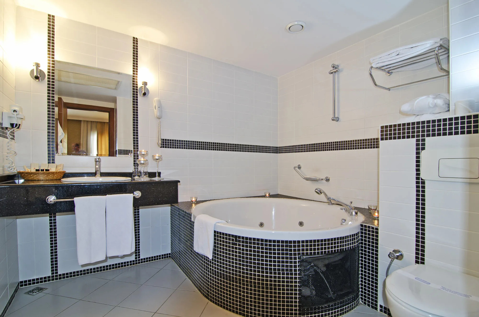 Photo - Midas Hotel