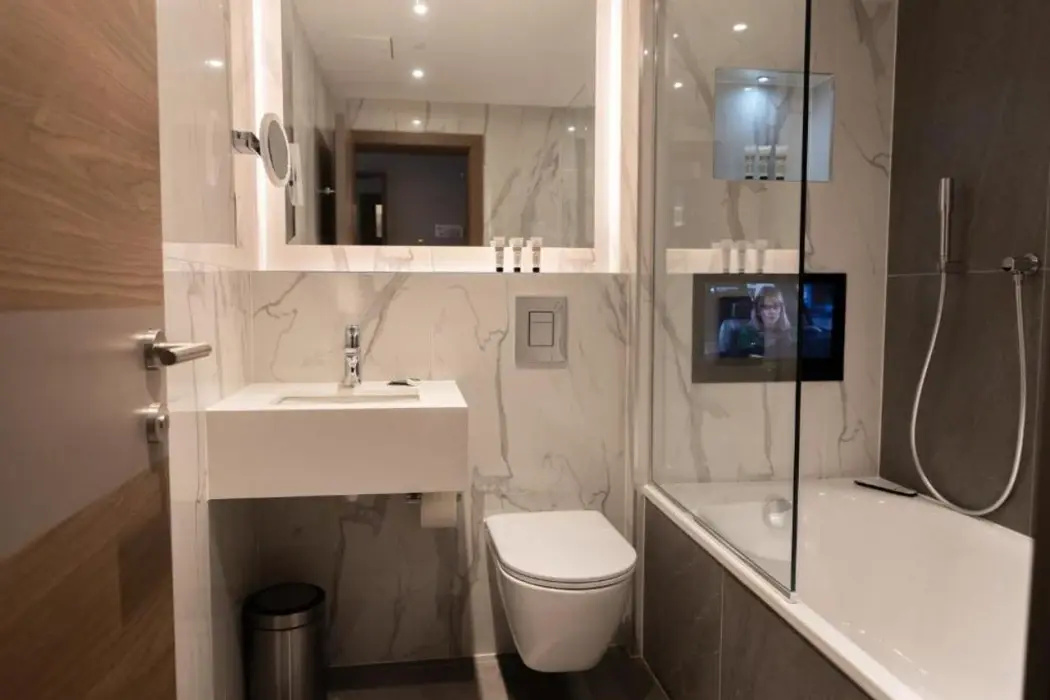 Photo - Merit Kensington Hotel
