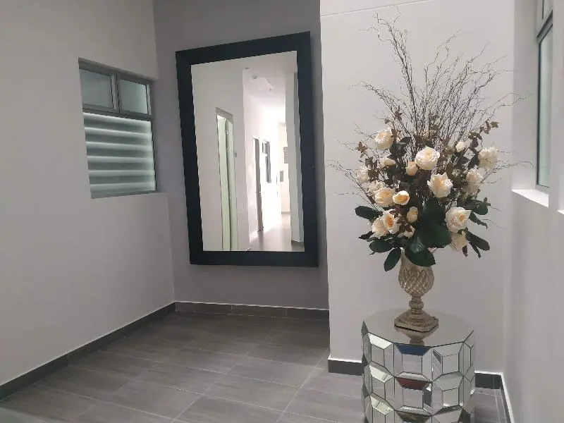 Photo - Seven Inn Hotel