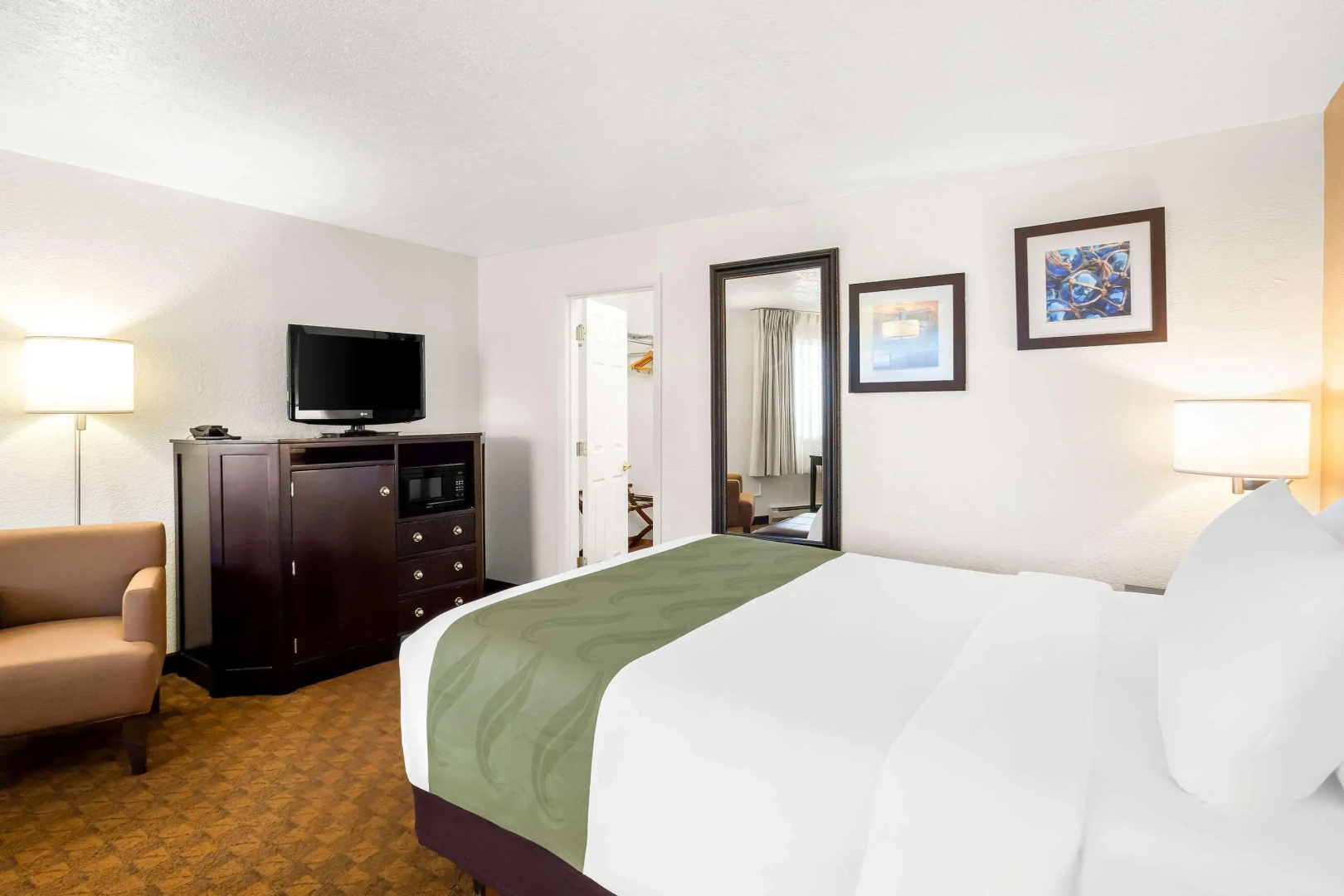 Photo - Port Angeles Inn