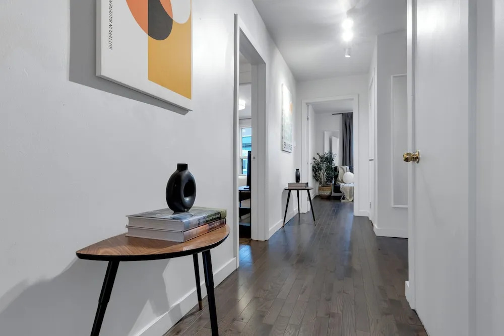 Photo - LiV MTL Avenue